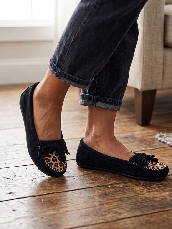 Minnetonka Shoes - Minnetonka Moccasin Black Cheetah Leopard Print Dyed Calf Hair Moccasins Size 8
